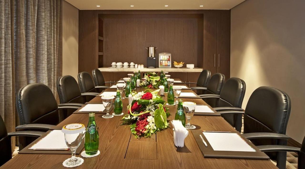 Oaks Liwa Executive Suites Abu Dabi Dış mekan fotoğraf